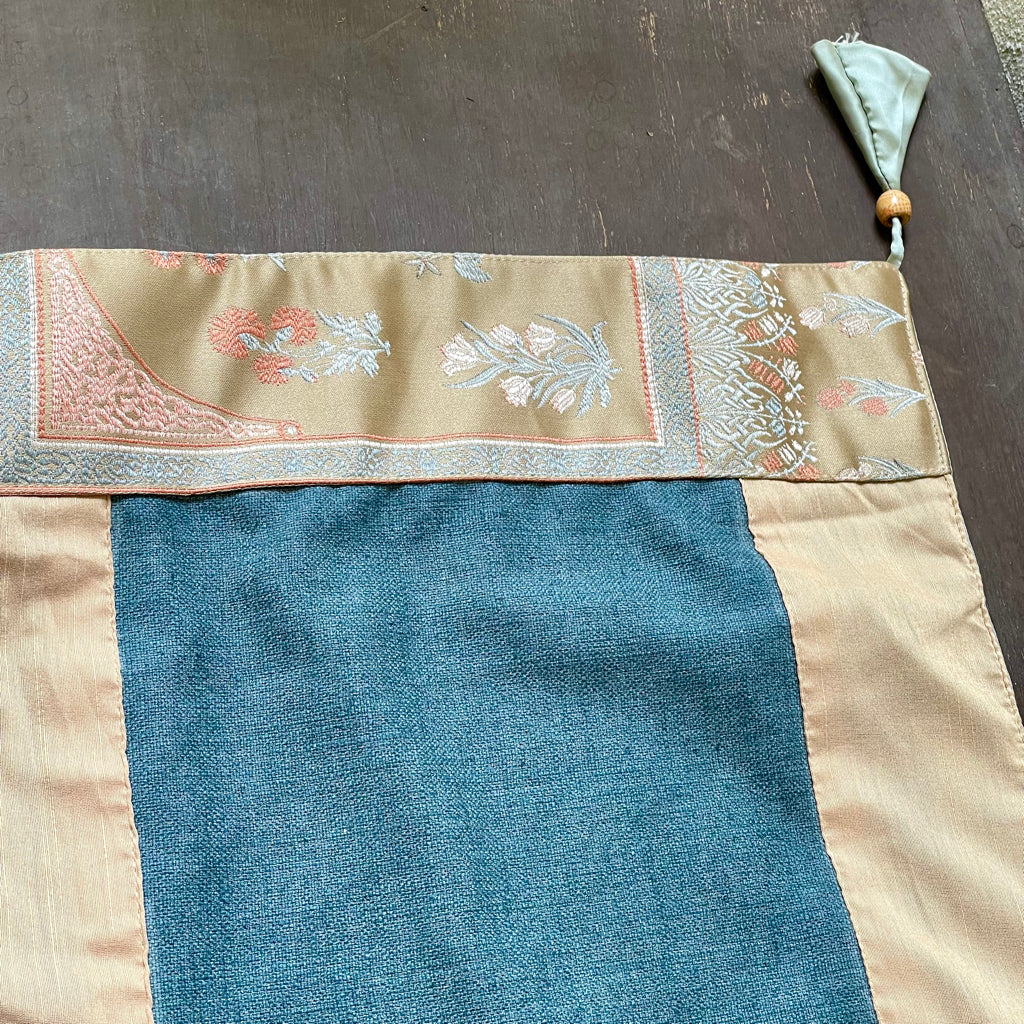 Fifth Avenue Glasgow Table Runner