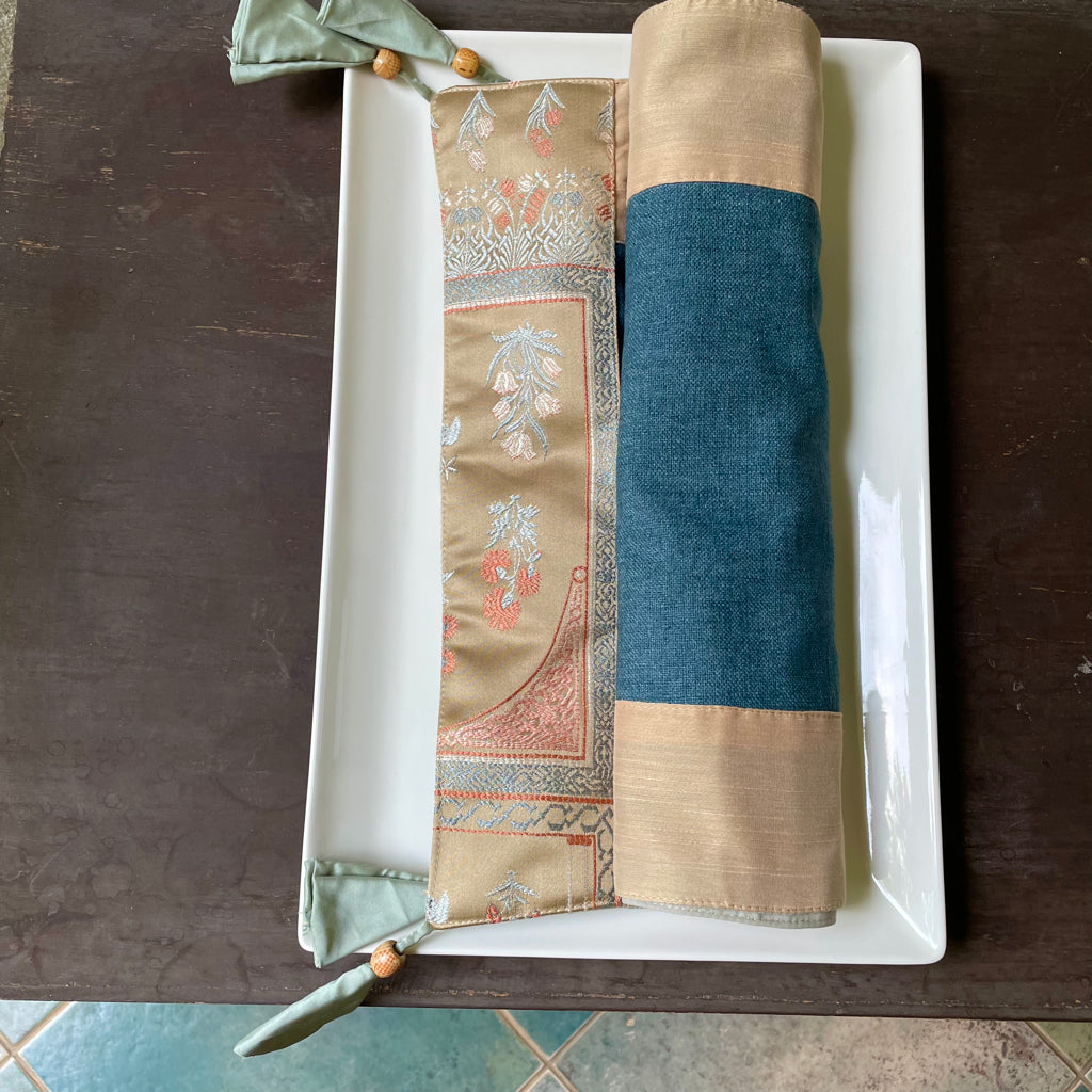 Fifth Avenue Glasgow Table Runner