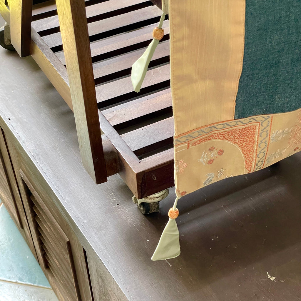 Fifth Avenue Glasgow Table Runner
