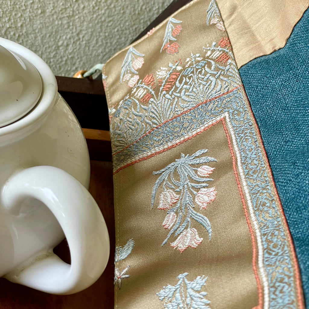 Fifth Avenue Glasgow Table Runner