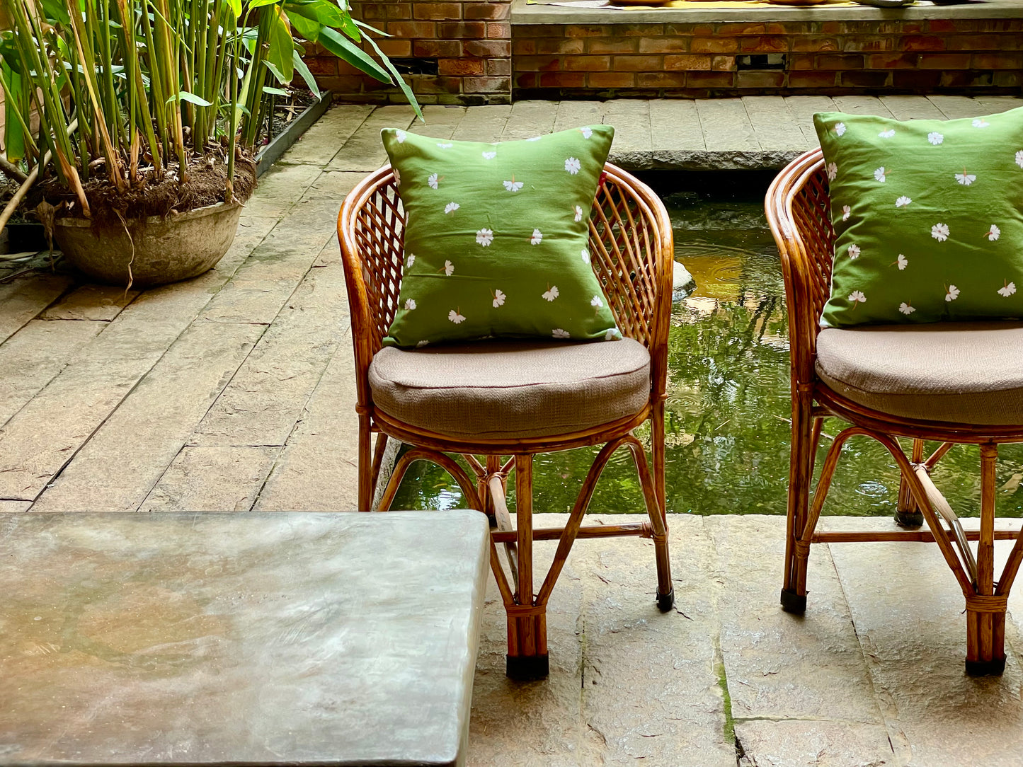 Clyde Parijat Olive Cushion Cover - 16 x 16 - Single