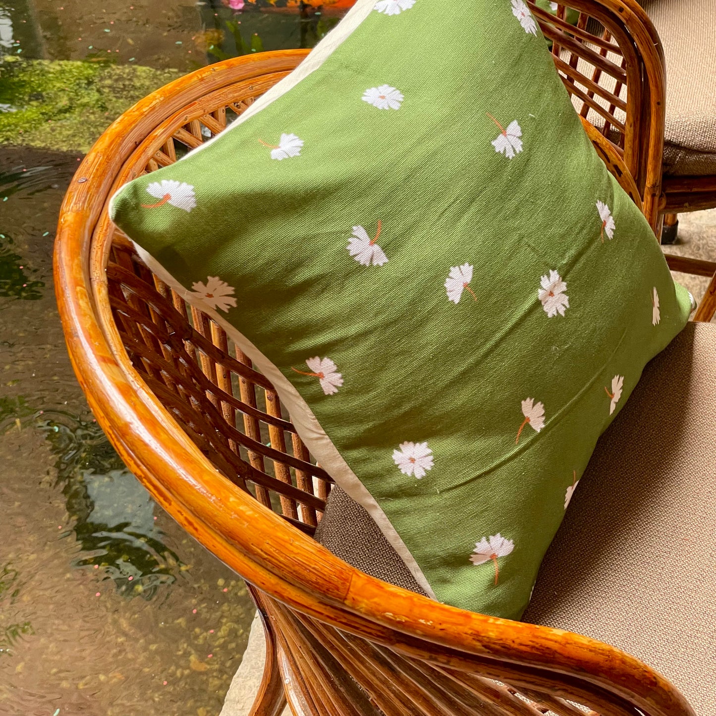 Clyde Parijat Olive Cushion Cover - 16 x 16 - Single