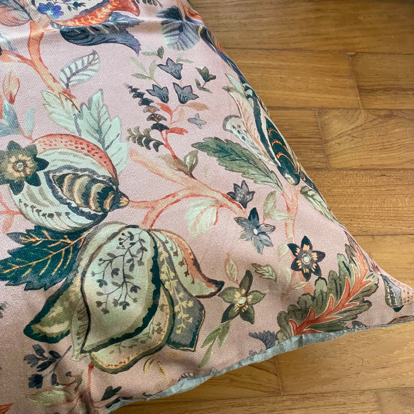 Seine Tsubaki Cushion Cover - 24 x 24 - Single