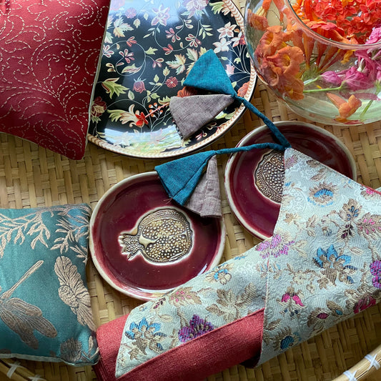 Fifth Avenue Sencha Table Runner