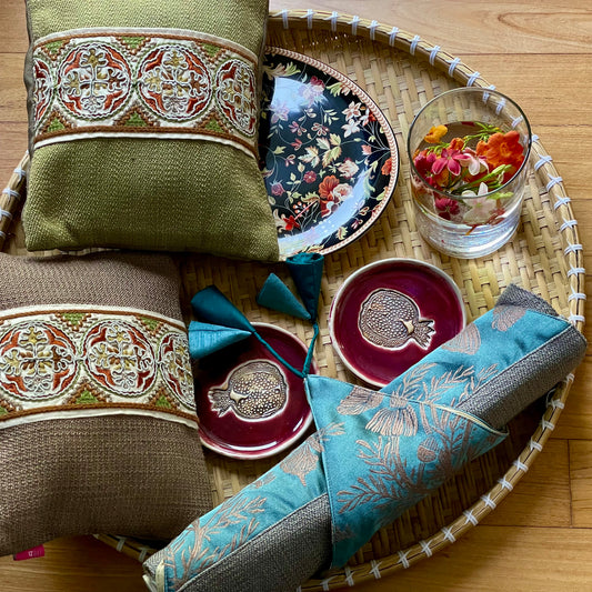 Fifth Avenue Peppermint Table Runner