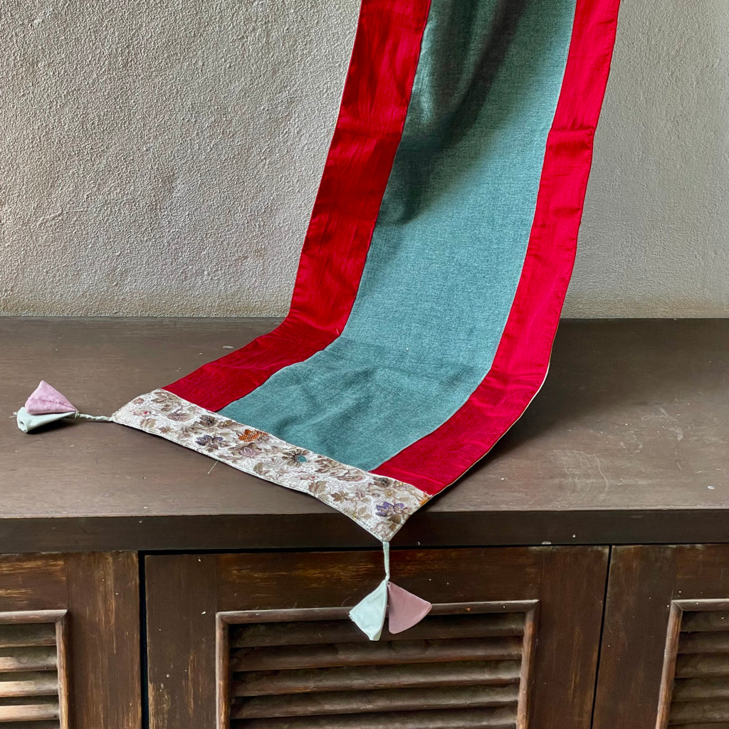 Fifth Avenue Manhattan Table Runner
