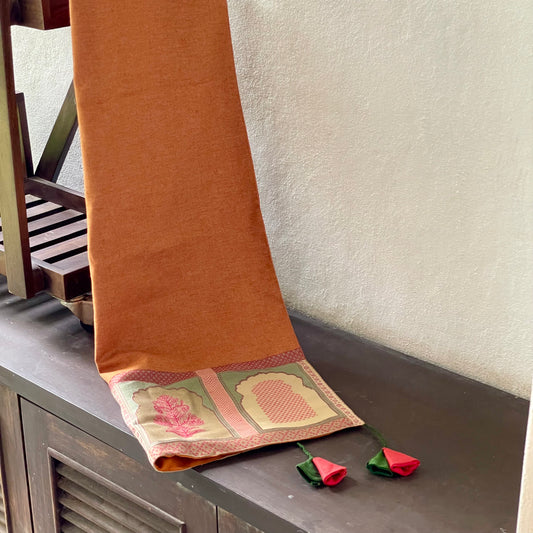Fifth Avenue Rome Table Runner