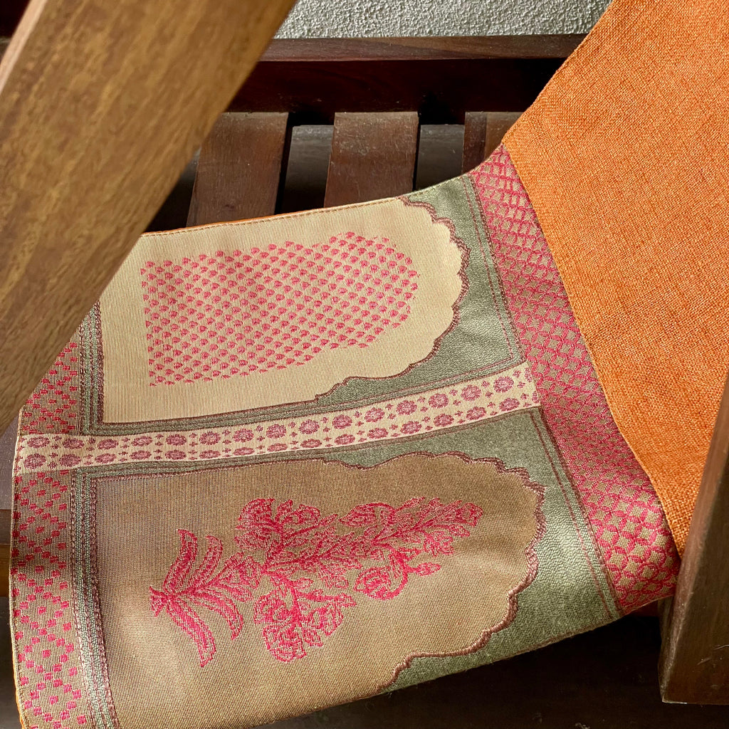 Fifth Avenue Rome Table Runner
