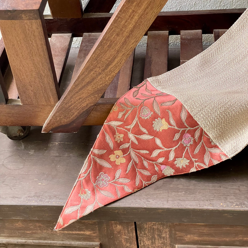 Fifth Avenue Leeds Table Runner