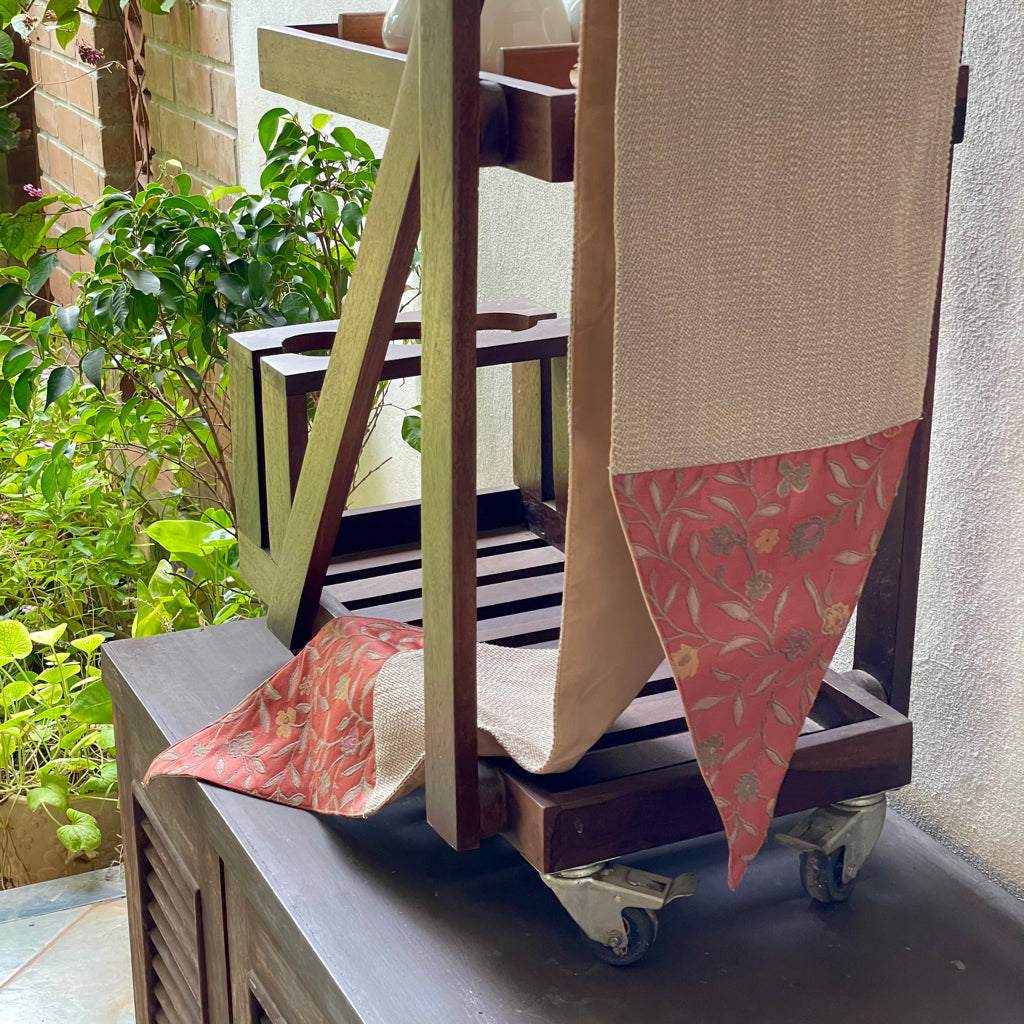 Fifth Avenue Leeds Table Runner