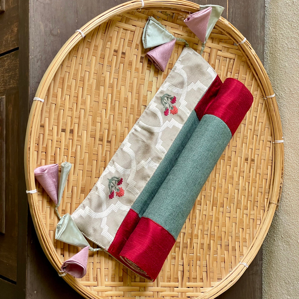 Fifth Avenue NewYork Table Runner