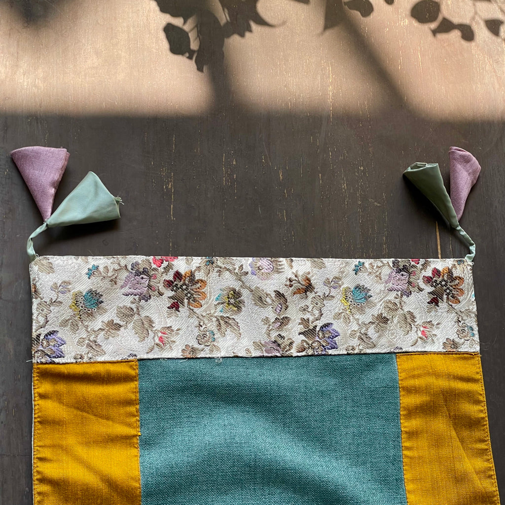 Fifth Avenue Madison Table Runner