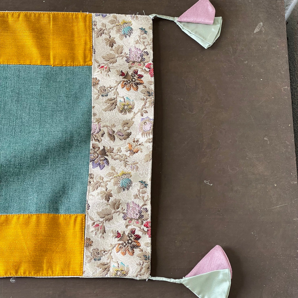 Fifth Avenue Madison Table Runner