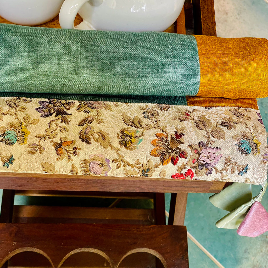 Fifth Avenue Madison Table Runner