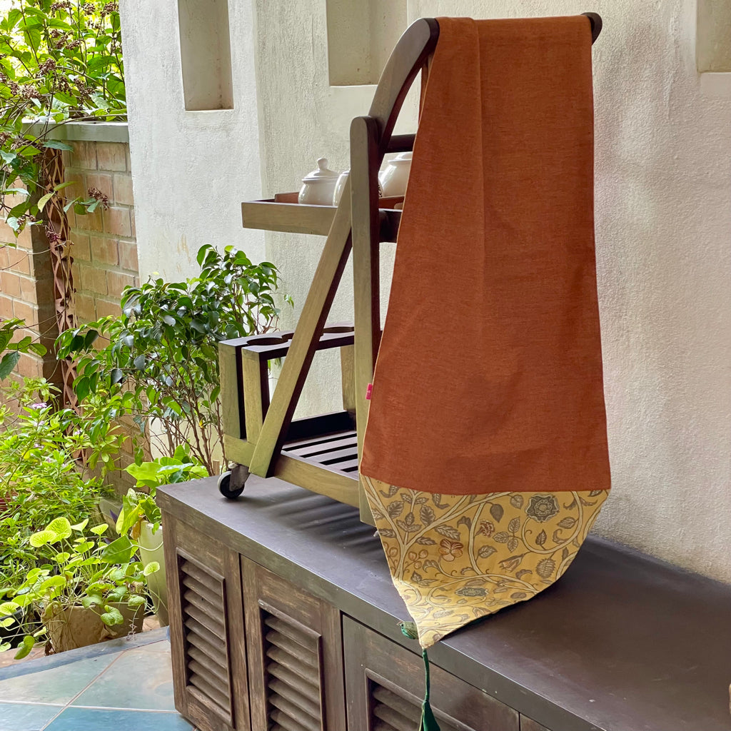 Fifth Avenue Houston Table Runner