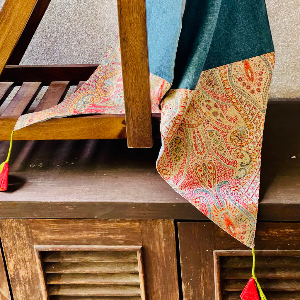 Fifth Avenue Cairo Table Runner