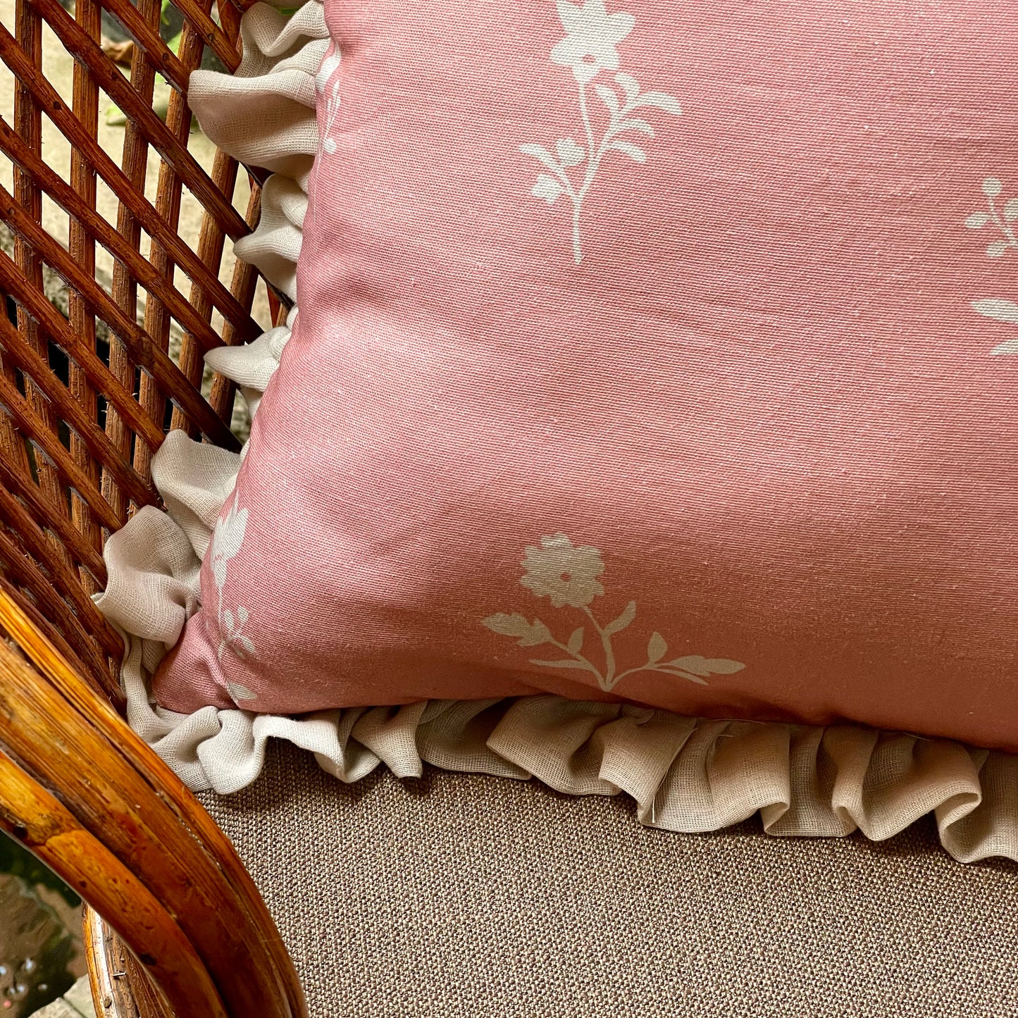 Clyde Windsor Estate Cannoli Frilly Cushion Cover - 16 x 16 - Single