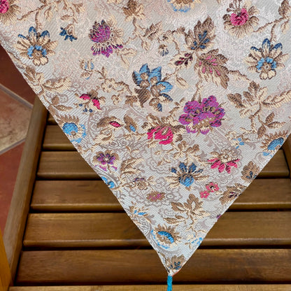 Fifth Avenue Sencha Table Runner