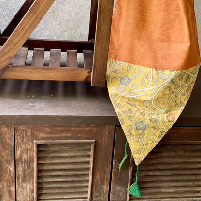 Fifth Avenue Houston Table Runner